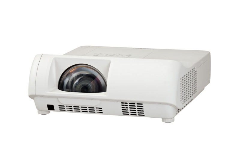 Фото Panasonic PT-TW230E
