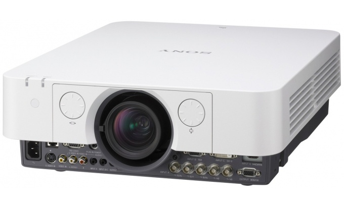 Фото SONY VPL-FH36