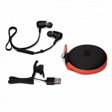 Придбати Наушники JBL J46BT Black
