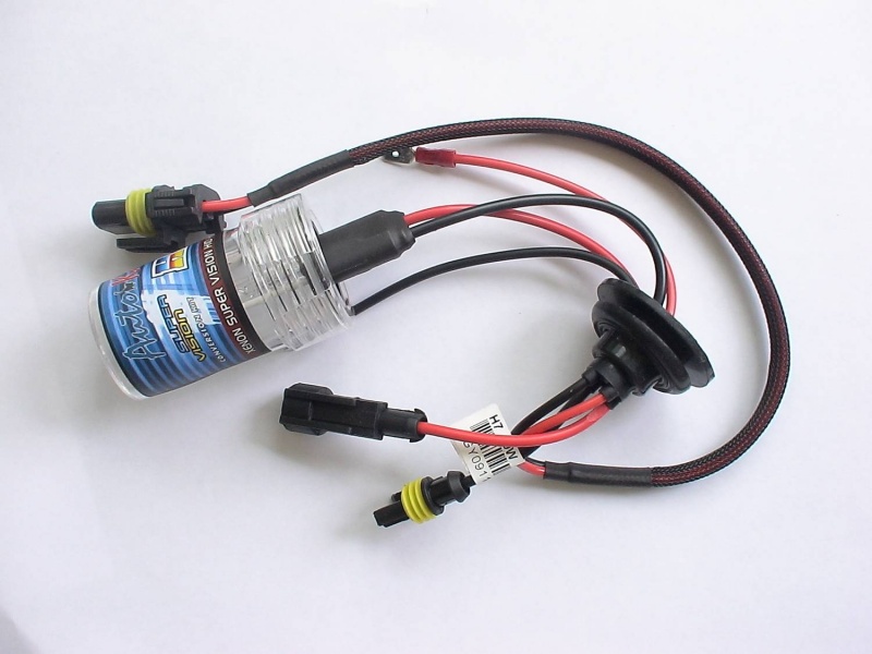 Фото AutoKit  H4 BI-XENON 50W Slim