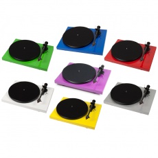 Придбати Проигрыватели виниловых дисков Pro-Ject Debut Carbon (DC) (2M-Red)