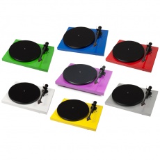 Придбати ПРОИГРЫВАТЕЛИ ВИНИЛА Pro-Ject Debut Carbon (DC) (2M-Red)