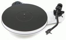 Придбати ПРОИГРЫВАТЕЛИ ВИНИЛА Pro-Ject RPM 3 Carbon (2M Silver) White