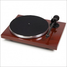 Придбати ПРОИГРЫВАТЕЛИ ВИНИЛА Pro-Ject 1Xpression Carbon Classic (2M-Silver) Mahogany